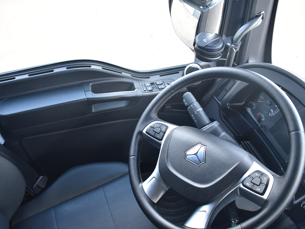 SITRAK C7H 6x4 МКПП